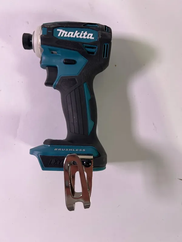 Jetzt Bestellen Makita DTD 172 Z Akku Schlagschrauber 18 V 180 Nm 1/4" Brushless Solo - ohne Akku, ohne Ladegerät - Leicht Gebraucht