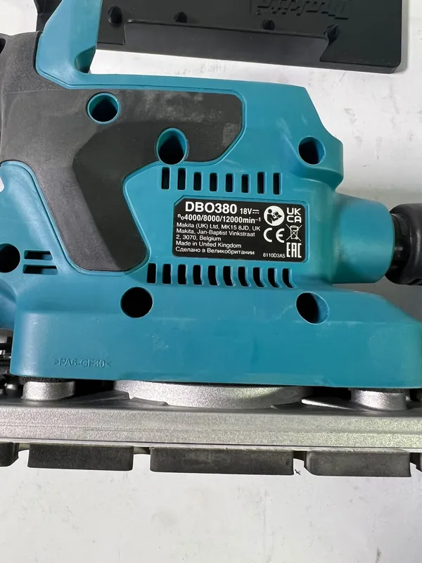 Preisknaller Makita DBO 380 Z Akku Schwingschleifer 18 V 93 x 185 mm Brushless Solo - ohne Akku, ohne Ladegerät - Gebraucht
