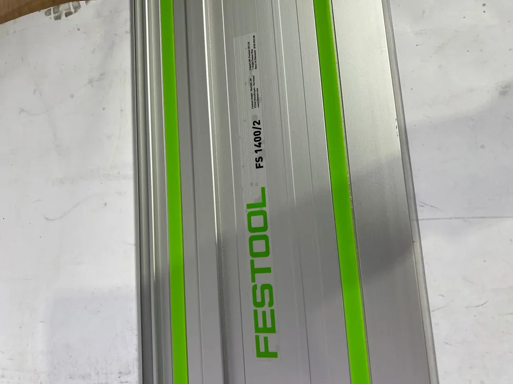 Schnäppchen Festool FS 1400/2 Führungsschiene 1400 mm ( 491498 ) - Leicht Gebraucht