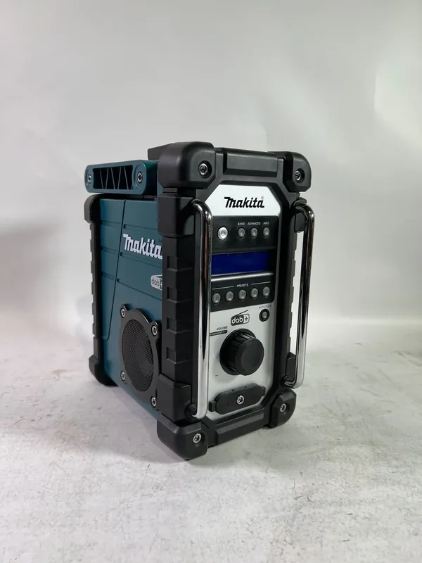 Makita DMR 110 N Akku Baustellenradio 12 V / 14,4 V / 18 V DAB / DAB+ FM IP64 Solo - ohne Akku, ohne Ladegerät - Reparaturgerät Solange Der Vorrat Reicht