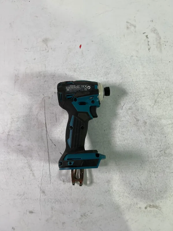 Finale Aktion Makita DTD 172 Z Akku Schlagschrauber 18 V 180 Nm 1/4" Brushless Solo - ohne Akku, ohne Ladegerät - Reparaturgerät