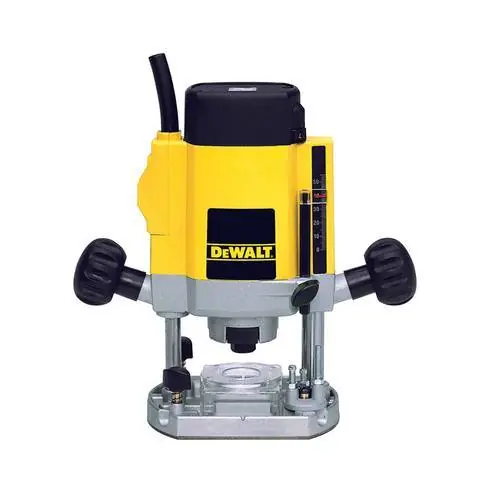 Sonderaktion Fresatrice elettronica 900w 8mm DeWalt DW615