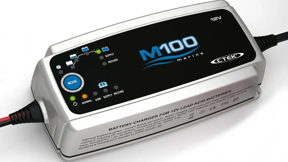 Caricabatterie M100 7A CTEK Marine Aktuell